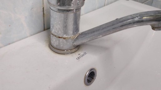 Эффективные методы борьбы с известковым налетом на смесителе