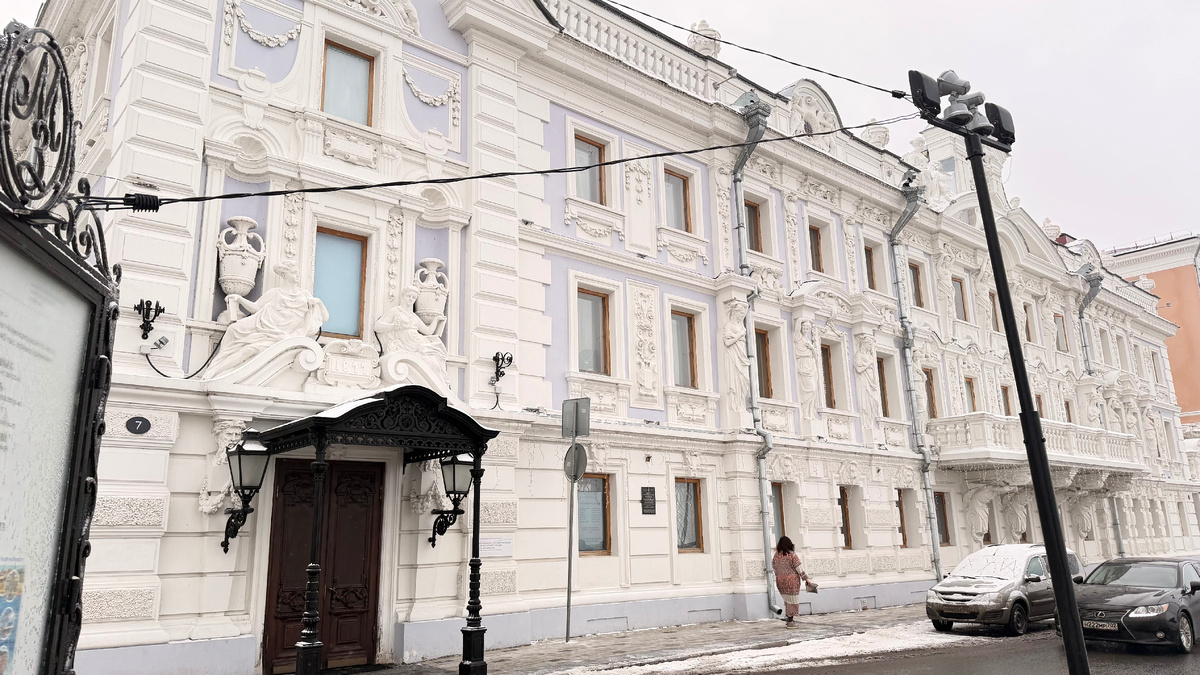 Сокровища усадьбы Рукавишниковых: уникальная коллекция посуды