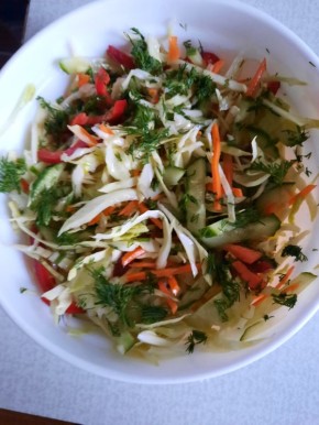 Вкусный салат из молодой капусты: взрыв витаминов на вашем столе