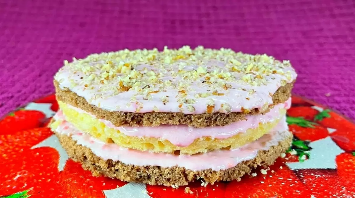 Легкий йогуртовый торт без муки: освежающий десерт для вашего праздничного стола