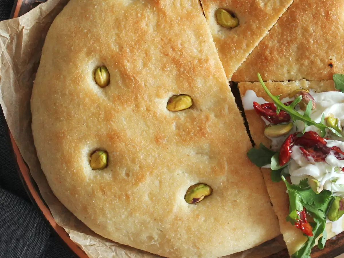 Фокачча на белом вине: новое слово в кулинарии