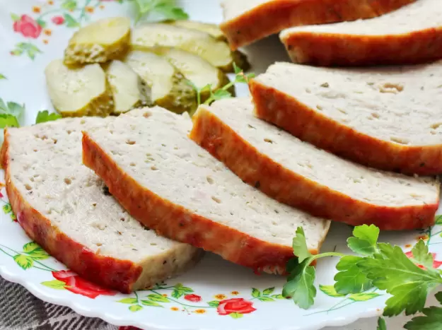 Подготовьте универсальный мясной хлеб: идеально на всю неделю