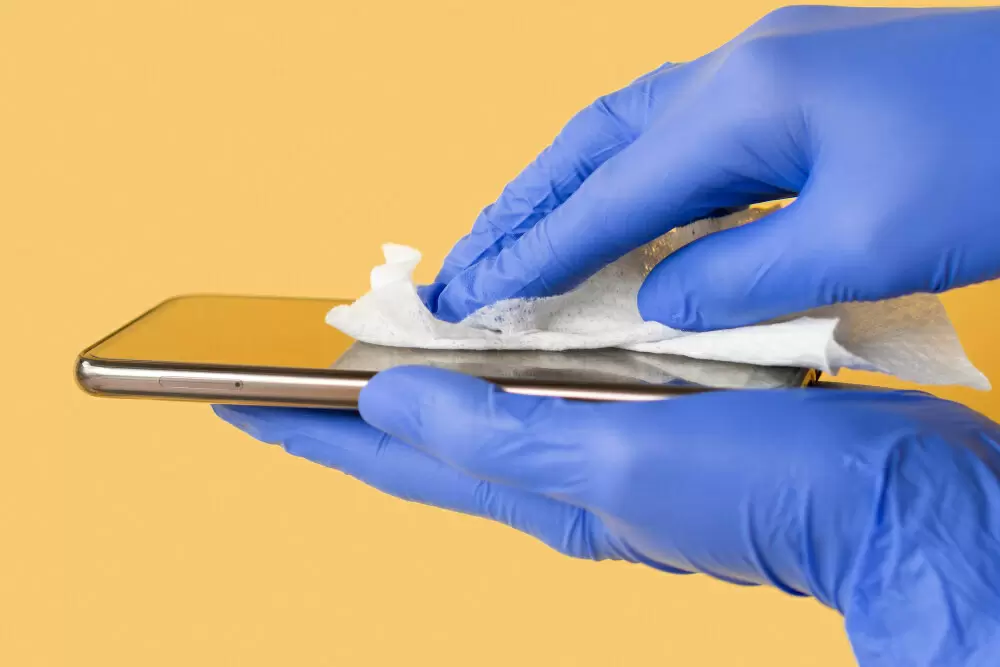 Смартфоны и унитазы: кто выигрывает в битве за чистоту?