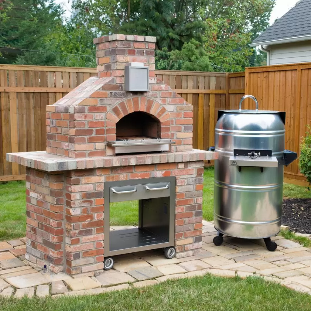 Как создать идеальную уличную печь: кирпич или металлическая бочка?