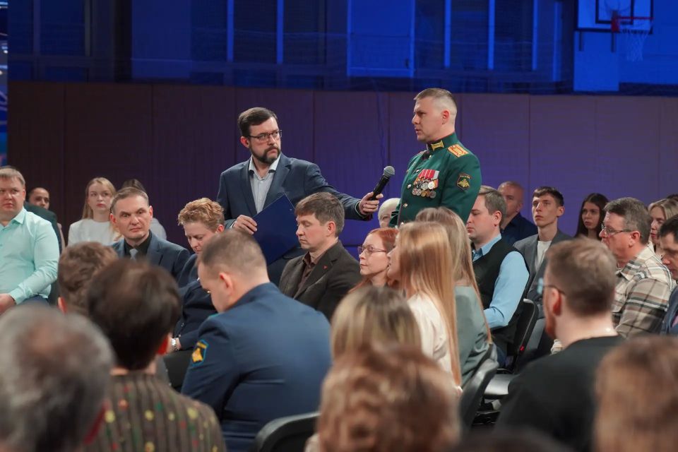 Заместителем председателя правительства Ивановской области назначен ветеран СВО, участник президентского кадрового проекта «Время Героев» Павел Емельянов Заместителем председателя правительства Ивановской области назначен ветеран СВО, участник президентского кадрового проекта «Время Героев» Павел Емельянов