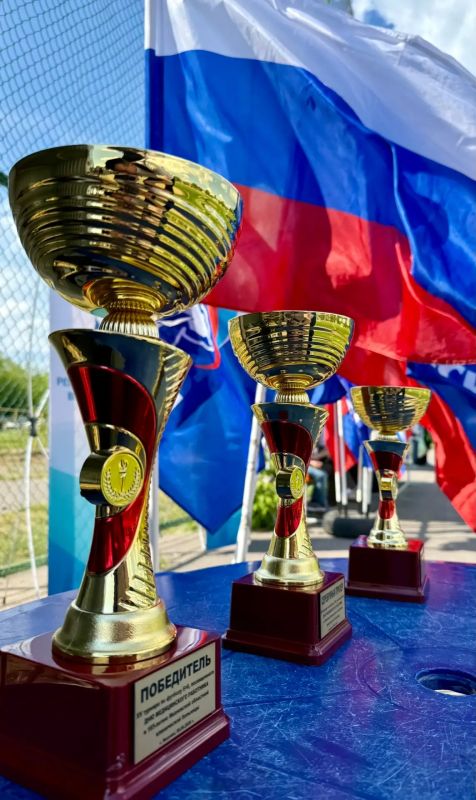 От скальпеля — к футбольному мячу: в Иванове прошёл 15й традиционный турнир по минифутболу в честь Дня медицинского работника От скальпеля — к футбольному мячу: в Иванове прошёл 15й традиционный турнир по минифутболу в честь Дня медицинского работника