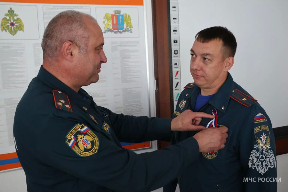 Представители Молодежного совета приняли участие в акции «Российский триколор» Представители Молодежного совета приняли участие в акции «Российский триколор»