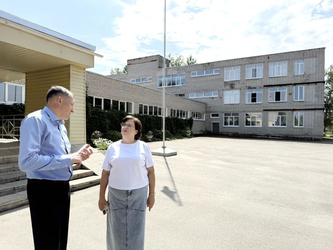 В Фурманове комплексно обновляют социальные объекты и городские общественные пространства В Фурманове комплексно обновляют социальные объекты и городские общественные пространства