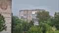 По данным гидрометцентра, на территории региона до 18:00 дождь, местами очень сильный