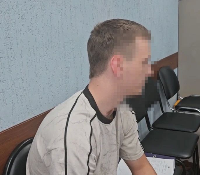 Двое ивановцев вскрыли капот чужой машины и вытащили из нее генератор