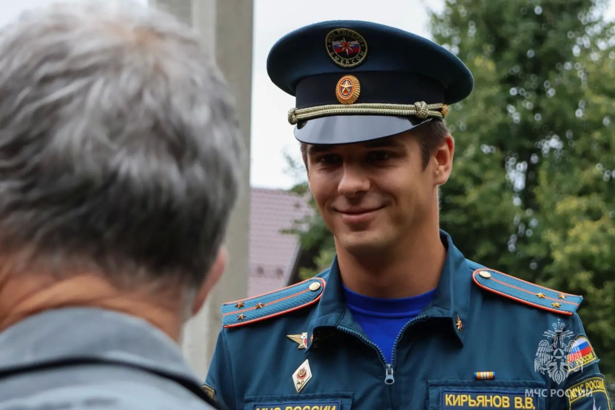 Представители Молодежного совета поздравили ветеранов МЧС России с Днем государственного пожарного надзора Представители Молодежного совета поздравили ветеранов МЧС России с Днем государственного пожарного надзора