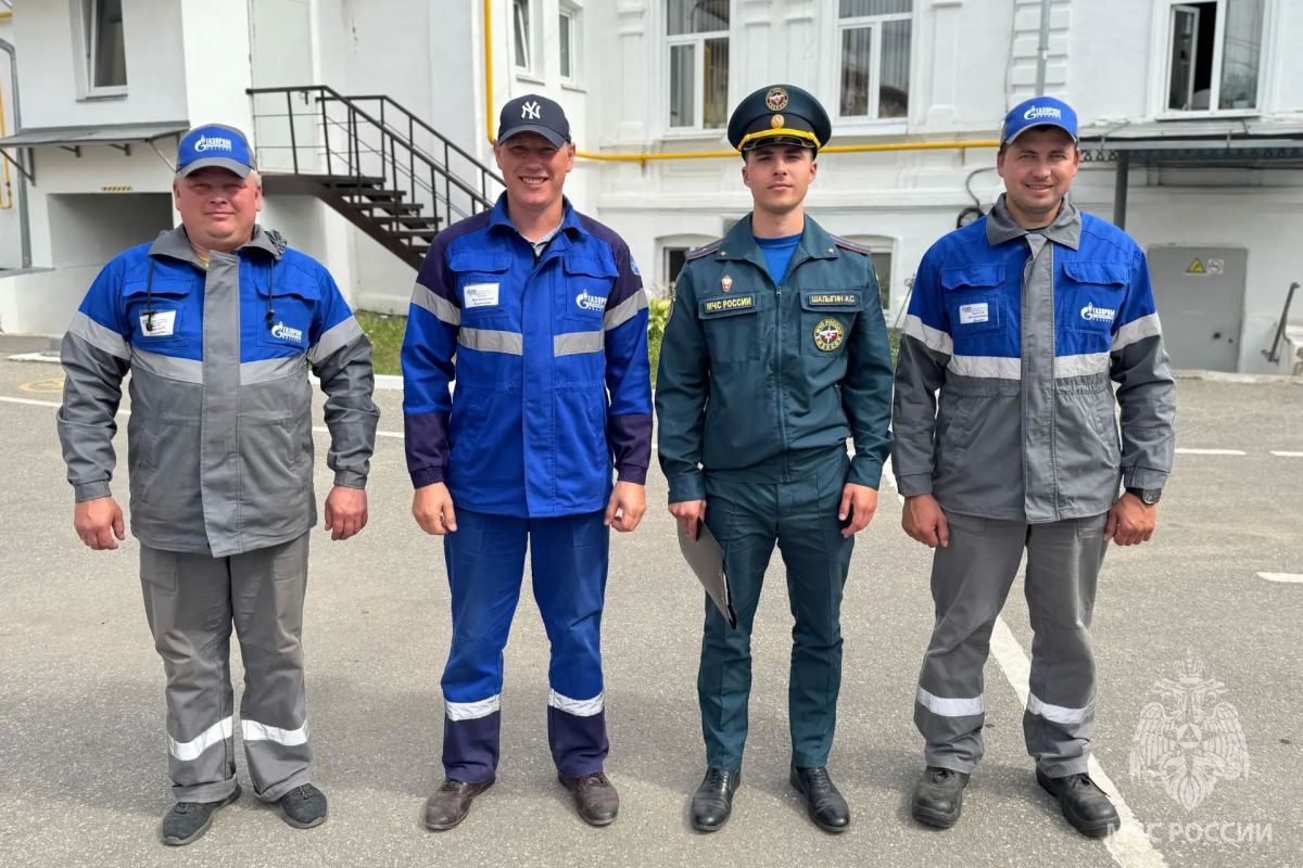 Профилактика пожаров — приоритетная задача сотрудников МЧС России Профилактика пожаров — приоритетная задача сотрудников МЧС России