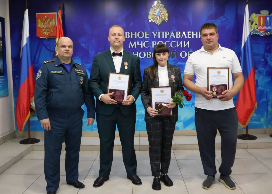 Герои нашего времени. В современном мире, где каждая секунда может стоить человеческой жизни, особое значение приобретает готовность прийти на помощь вне зависимости от профессии и должностных обязанностей Герои нашего времени. В современном мире, где каждая секунда может стоить человеческой жизни, особое значение приобретает готовность прийти на помощь вне зависимости от профессии и должностных обязанностей