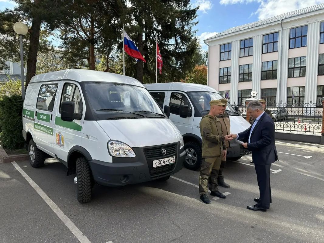 В преддверии Дня работников леса в правительстве региона наградили лучших представителей отрасли В преддверии Дня работников леса в правительстве региона наградили лучших представителей отрасли