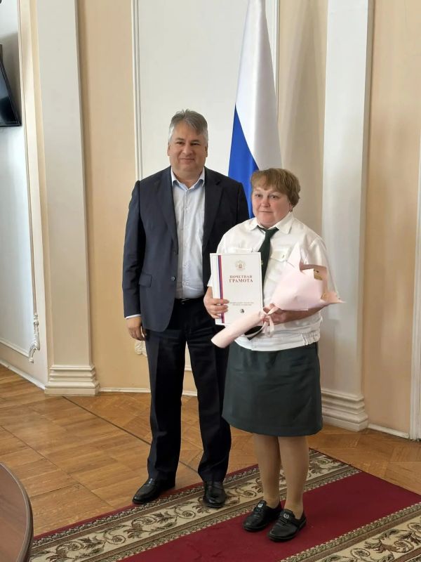 В преддверии Дня работников леса в правительстве региона наградили лучших представителей отрасли В преддверии Дня работников леса в правительстве региона наградили лучших представителей отрасли
