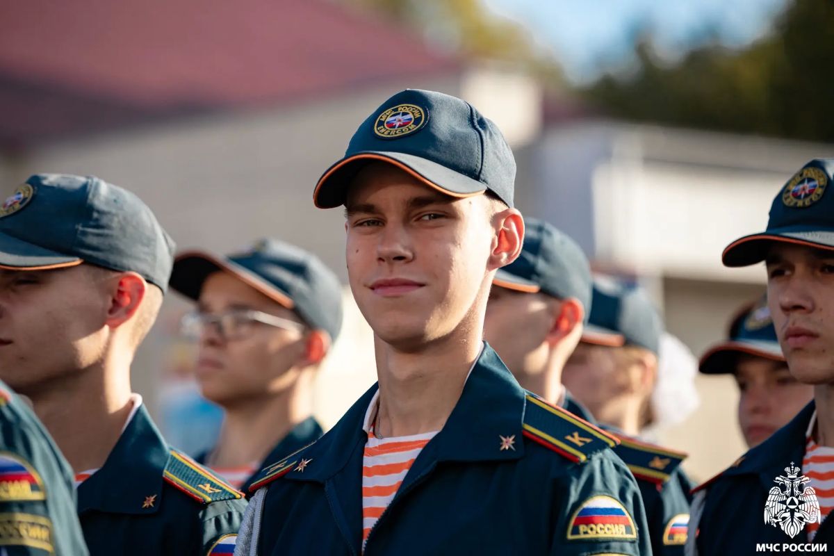 Курсанты первого курса Ивановской пожарно-спасательной академии ГПС МЧС России приняли присягу, смотри фоторепортаж Курсанты первого курса Ивановской пожарно-спасательной академии ГПС МЧС России приняли присягу, смотри фоторепортаж