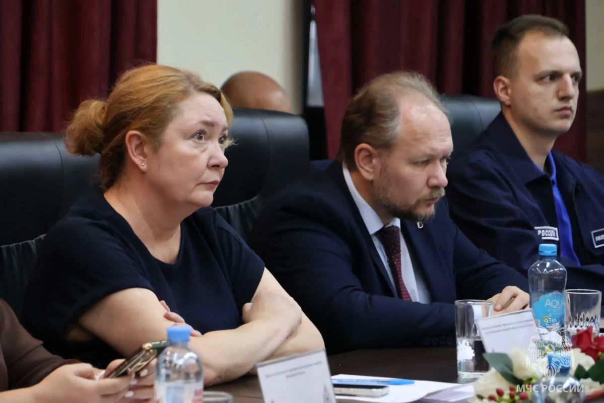 В Ивановской области состоялась штабная тренировка для органов управления и сил единой государственной системы предупреждения и ликвидации чрезвычайных ситуаций В Ивановской области состоялась штабная тренировка для органов управления и сил единой государственной системы предупреждения и ликвидации чрезвычайных ситуаций