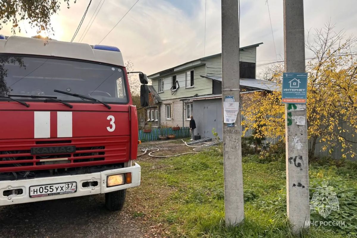 За минувшие сутки пожарно- спасательные подразделения: За минувшие сутки пожарно- спасательные подразделения: