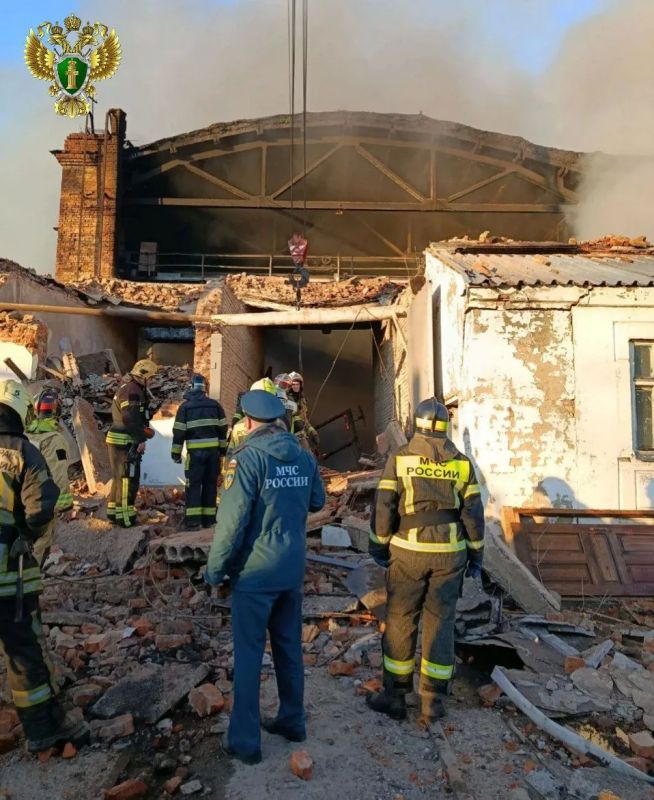 Прокуратура организовала проверку по факту пожара в производственном здании в областном центре Прокуратура организовала проверку по факту пожара в производственном здании в областном центре